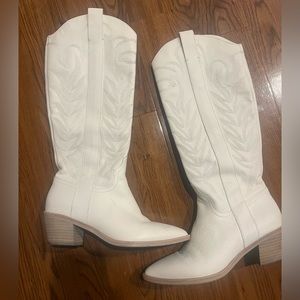Dolce Vita White Boots